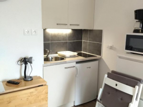Studio confortable avec balcon pour 3 personnes - FR-1-557-116